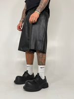 BERMUDA LEATHER BLACK