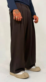 PANTALONE FONDO AMPIO CON PINCES - MARRONE