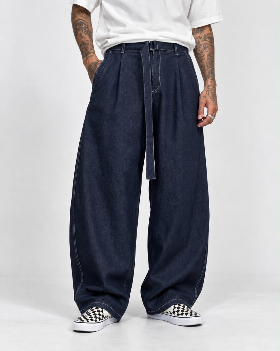 JEANS BALLOON CON CINTURA