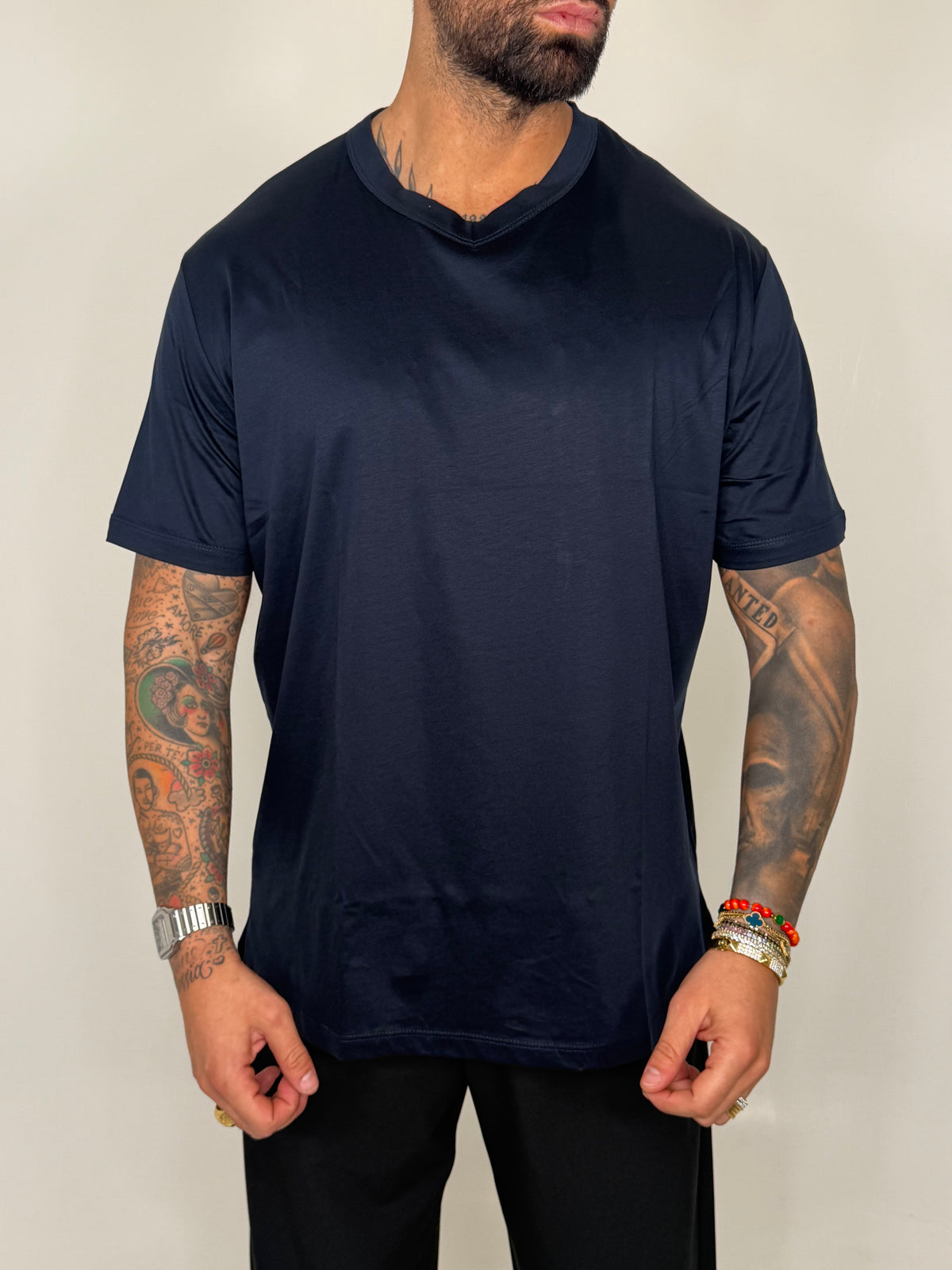 T-SHIRT SCOLLO A V IN FILO DI SCOZIA - lab22shop