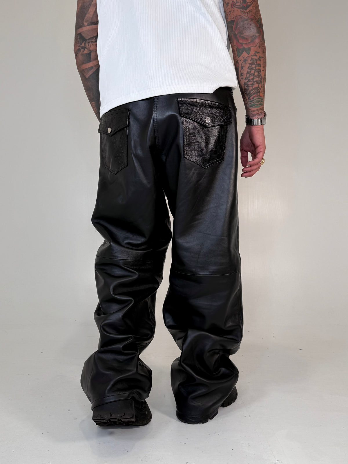 CARPENTER IN PELLE LAB22 - lab22shop