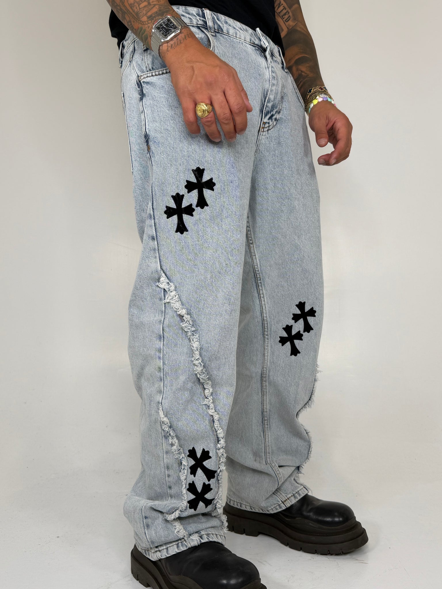 Jeans Status