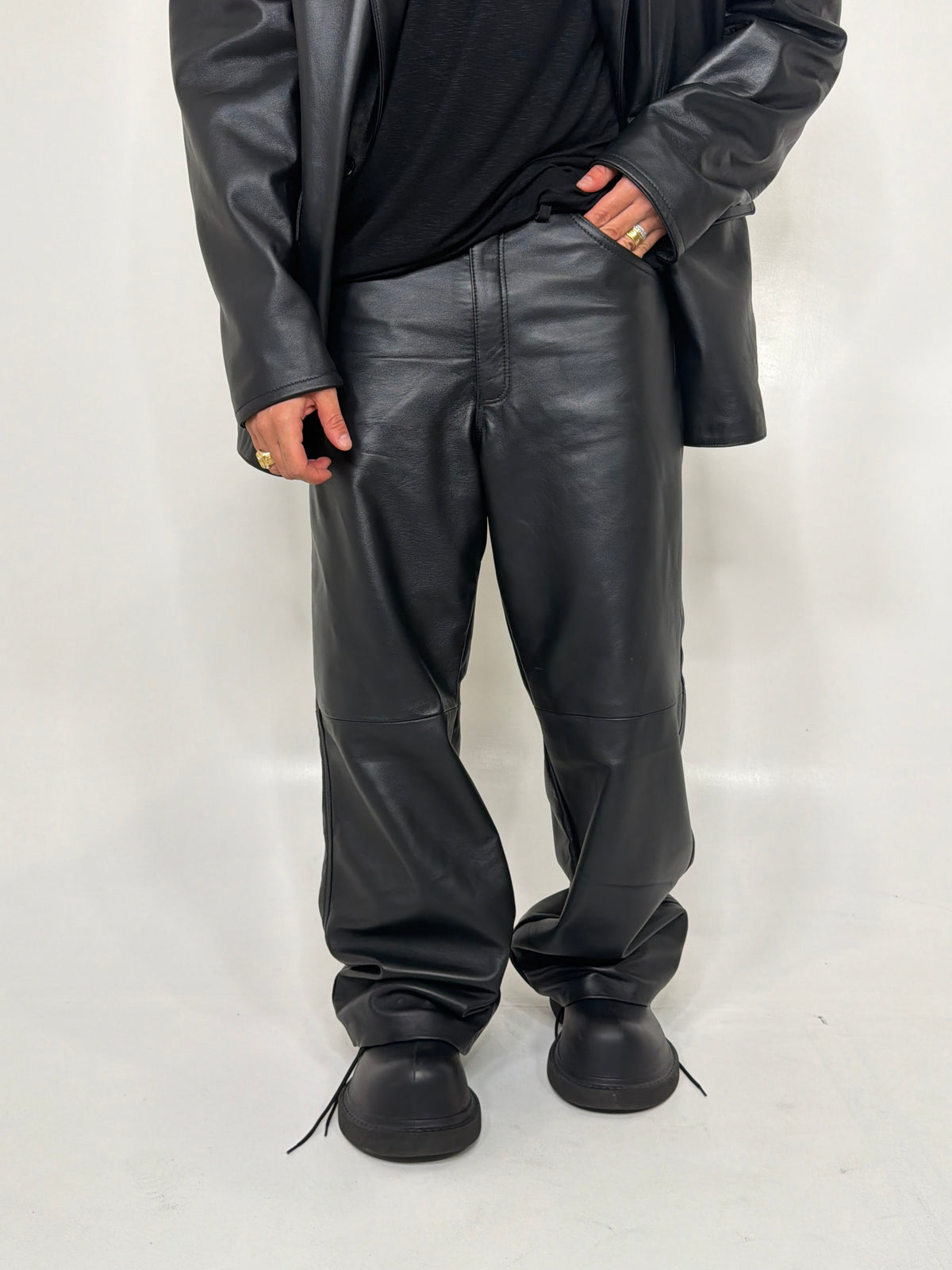 OVERSIZE LEATHER SET