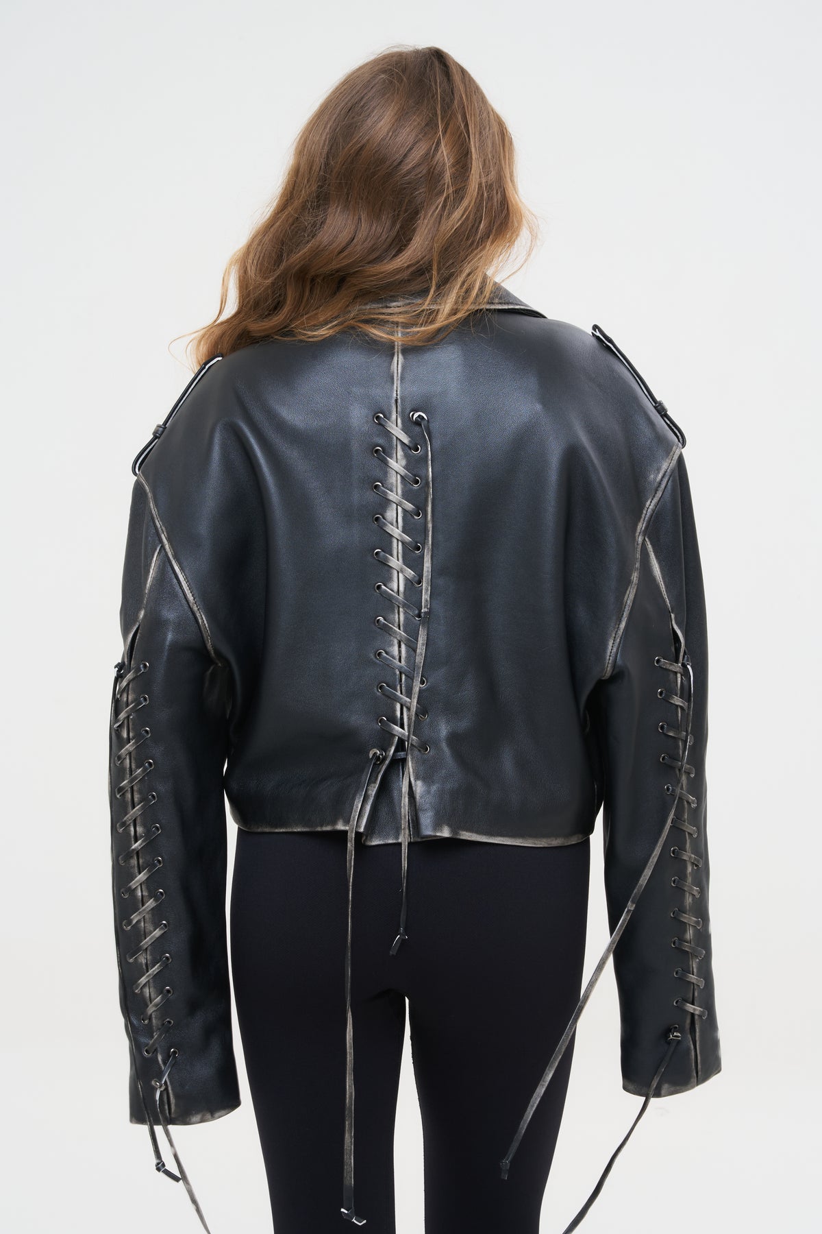 CHIODO IN PELLE LONDON LACCETTI EFFETTO VINTAGE - lab22shop