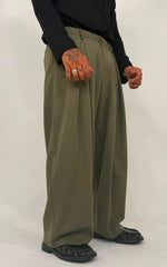 PANTALONE FONDO AMPIO CON PINCES