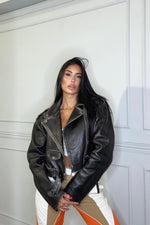 Giacca in pelle spalline over crop