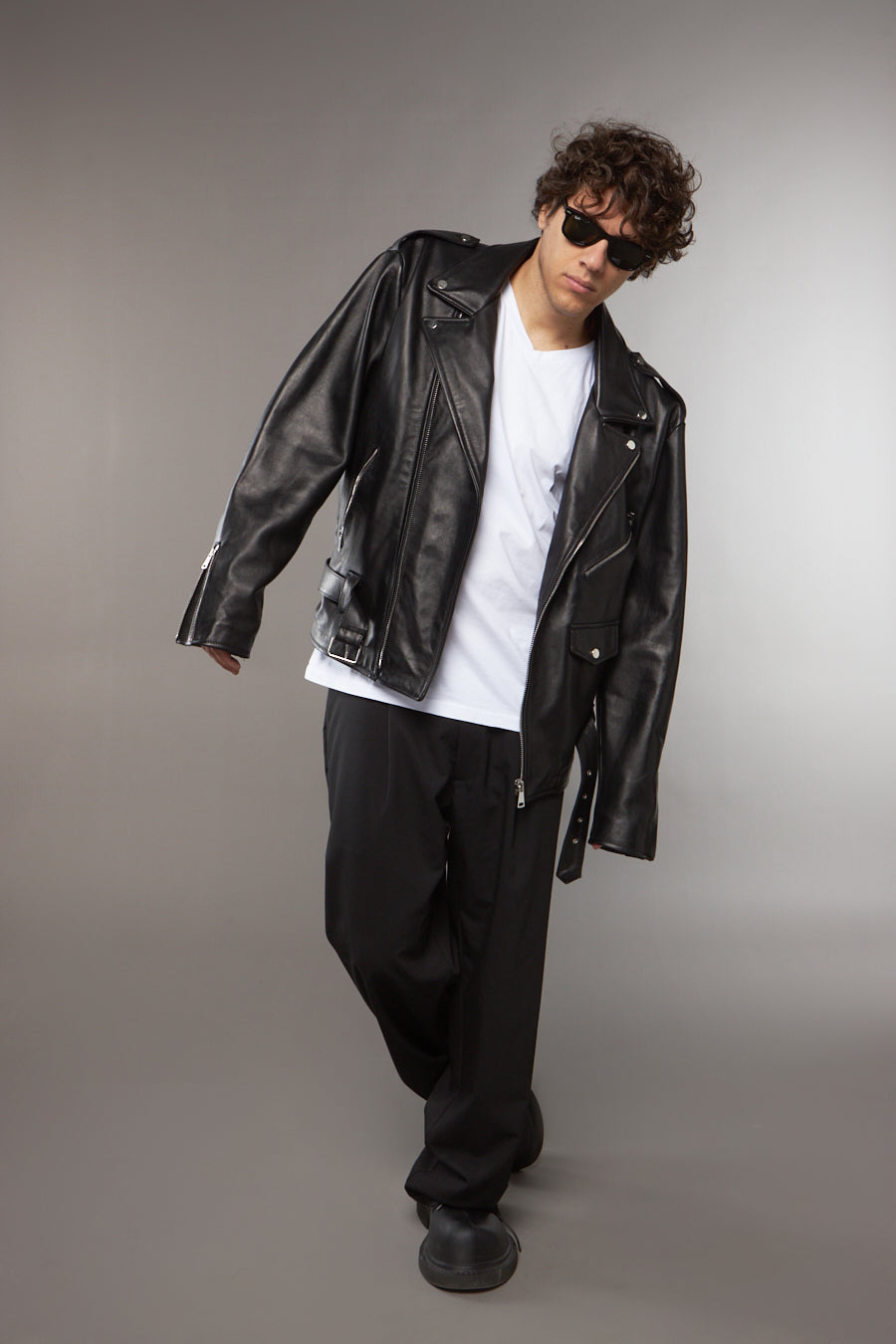 CHIODO OVERSIZE IN PELLE NERO - lab22shop