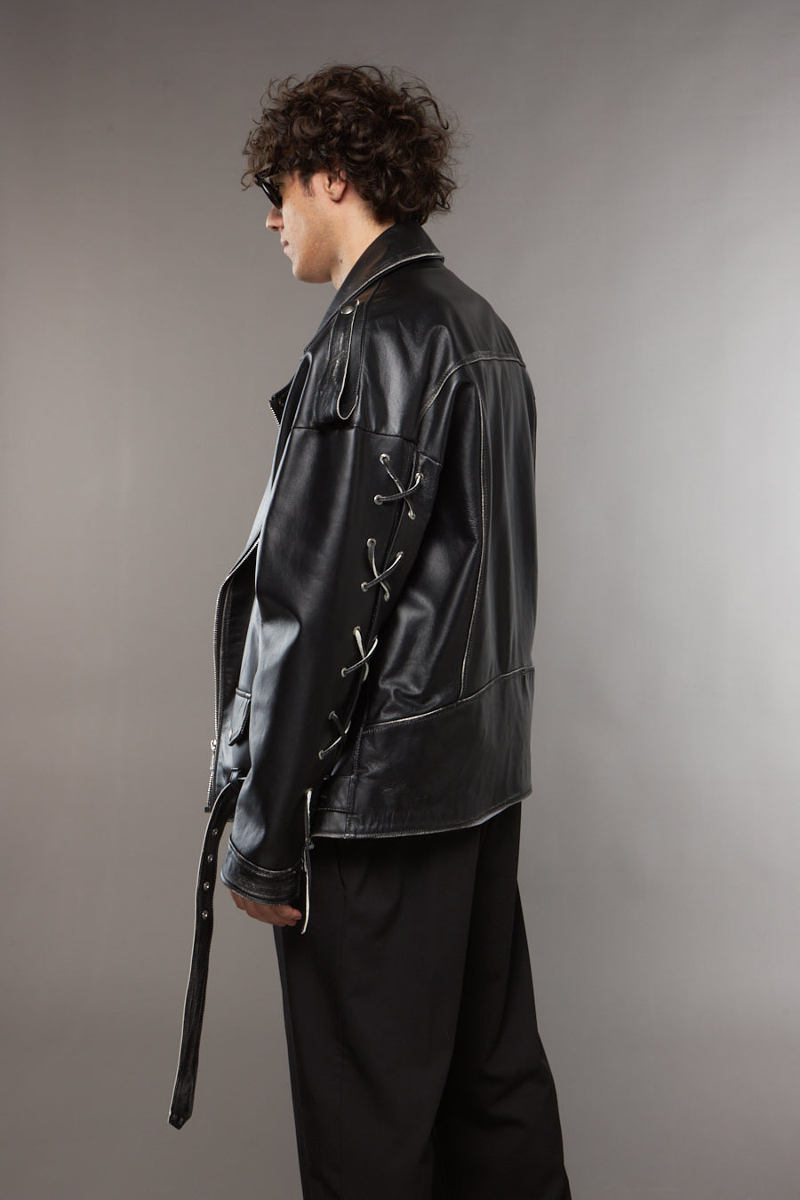 CHIODO IN PELLE NAPPA NERO OVERSIZE CON LACCI - lab22shop