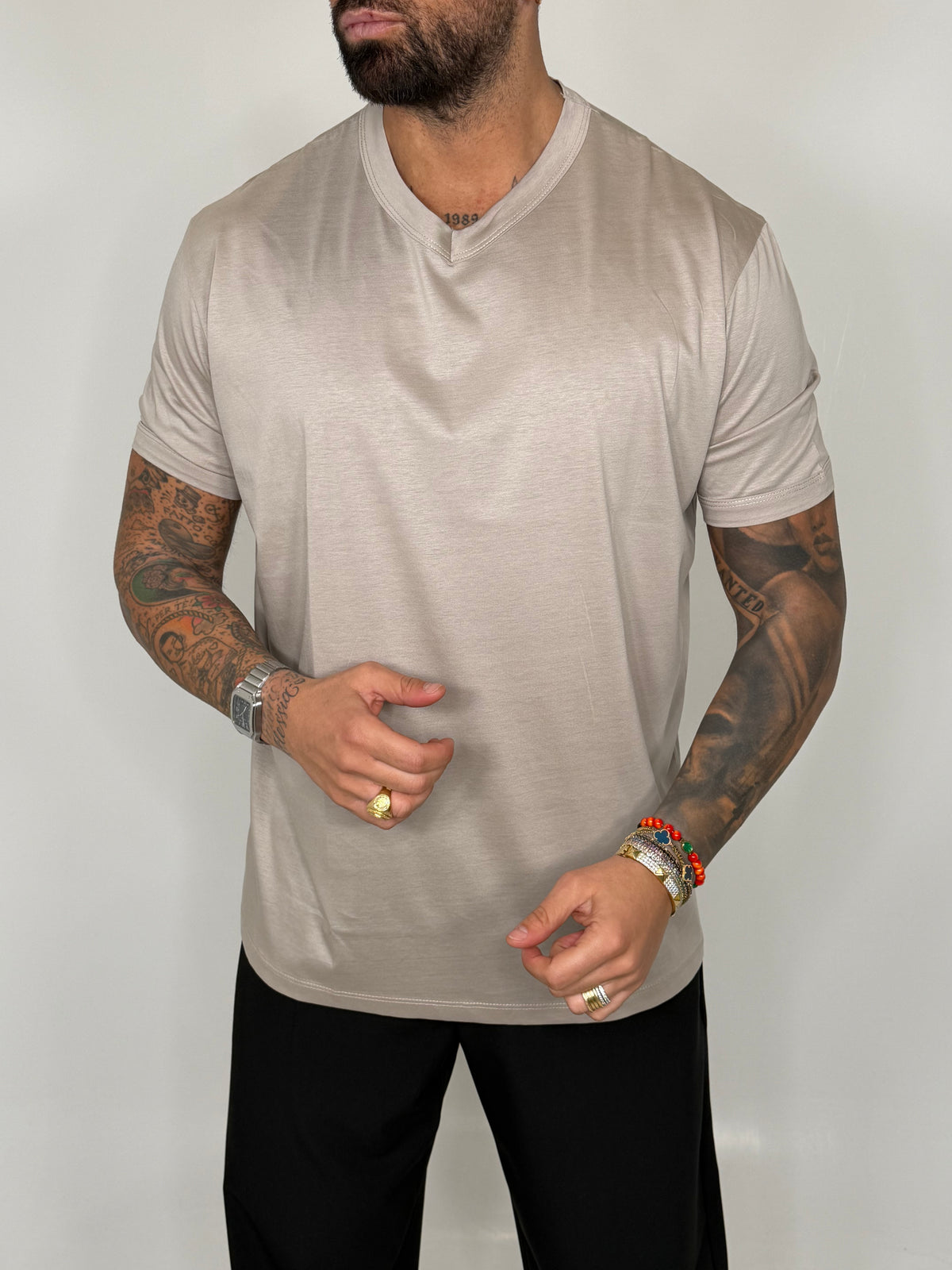 T-SHIRT SCOLLO A V IN FILO DI SCOZIA - lab22shop