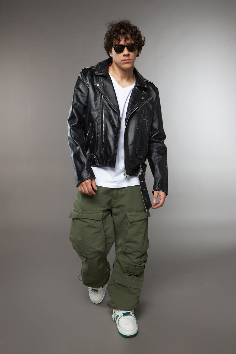 CHIODO CROPPED CON SOFFIETTO PELLE EFFETTO CONSUMATO NERO - lab22shop