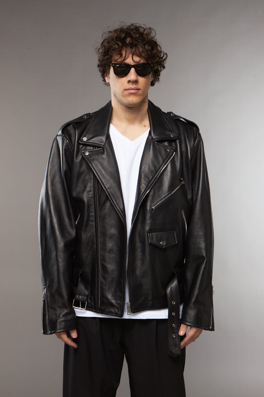 CHIODO OVERSIZE IN PELLE NERO