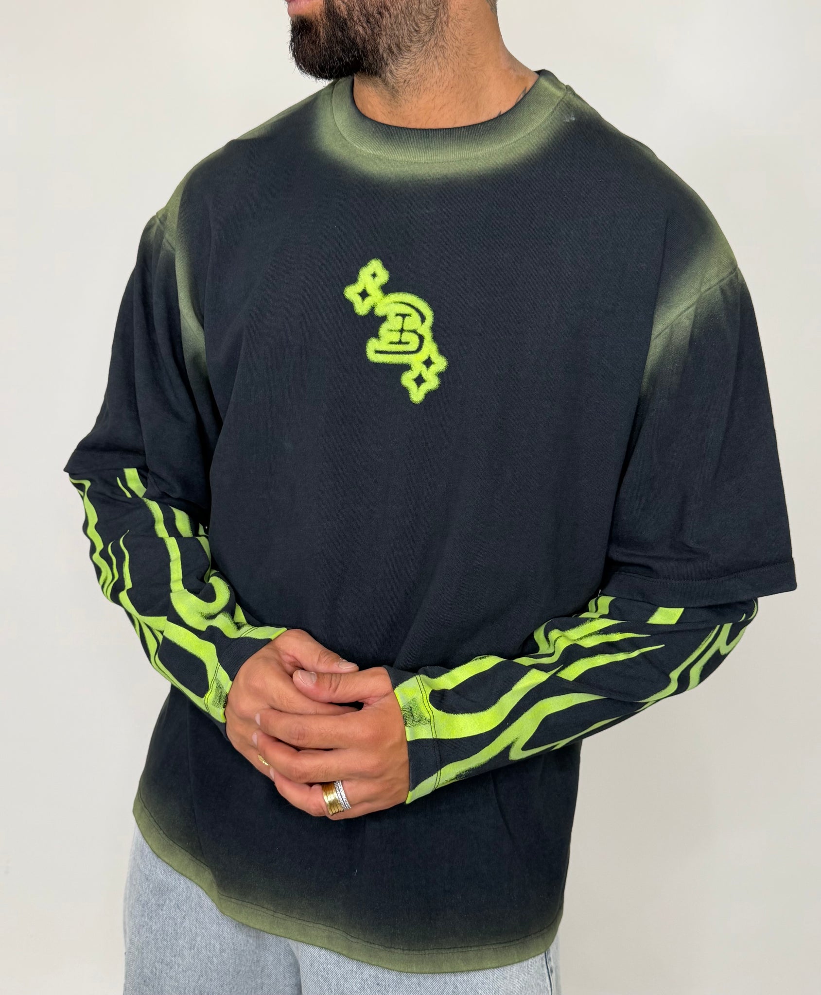 long Sleeve Black Island