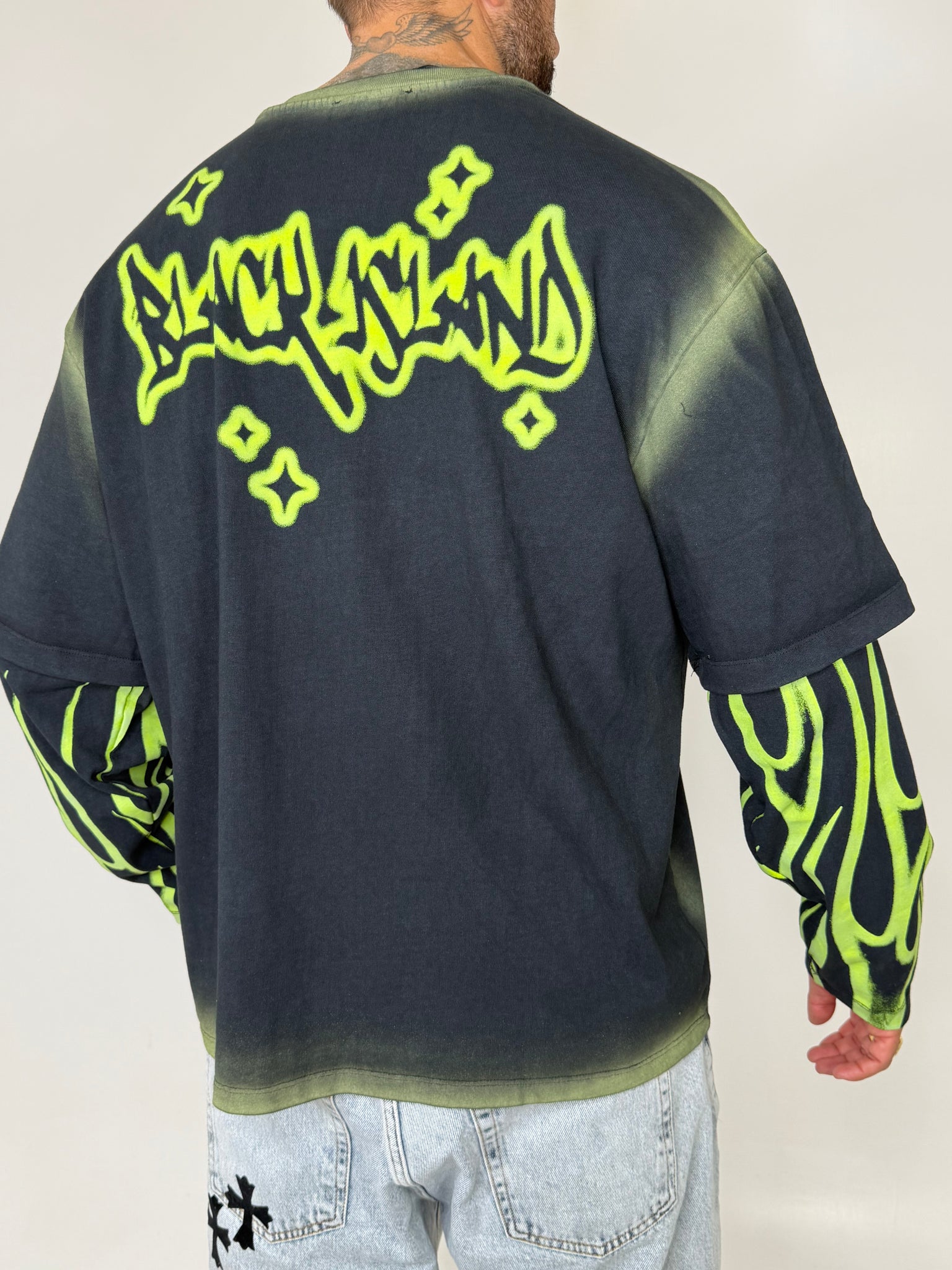 long Sleeve Black Island
